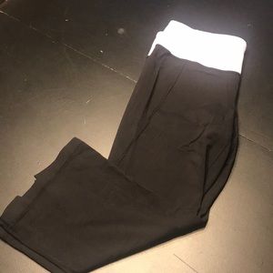 GUC Lululemon Capri Pants Black/Purple Size 10